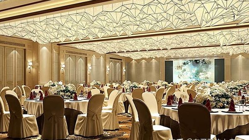 根据团建目标，选择合适的场地至关重要。场地应具备以下特点：
